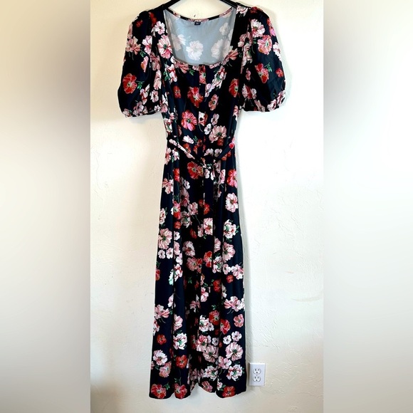 Floral Black Square Neck Puff Sleeves Long Maxi Dress with Matching Belt Sz 2X - Picture 1 of 11
